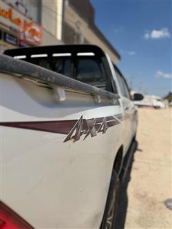 تويوتا هايلوكس